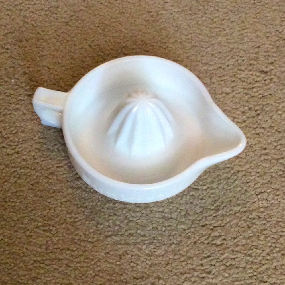 Milk Glass Juicer Sunkist